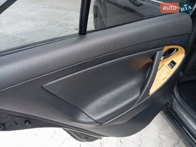 Чорний Тойота Камрі, об'ємом двигуна 2.4 л та пробігом 288 тис. км за 7700 $, фото 11 на Automoto.ua