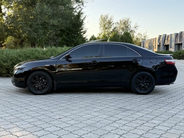 Черный Тойота Камри, объемом двигателя 3.5 л и пробегом 245 тыс. км за 7500 $, фото 2 на Automoto.ua