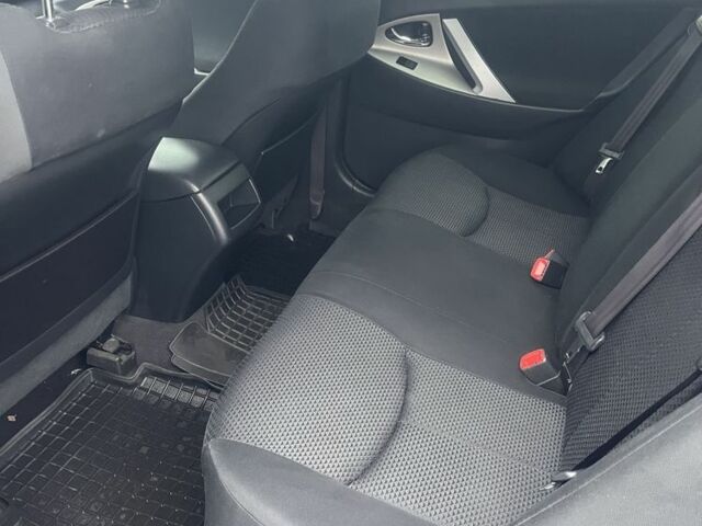 Черный Тойота Камри, объемом двигателя 2.4 л и пробегом 184 тыс. км за 8500 $, фото 6 на Automoto.ua