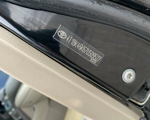 Черный Тойота Камри, объемом двигателя 3.5 л и пробегом 325 тыс. км за 7999 $, фото 10 на Automoto.ua