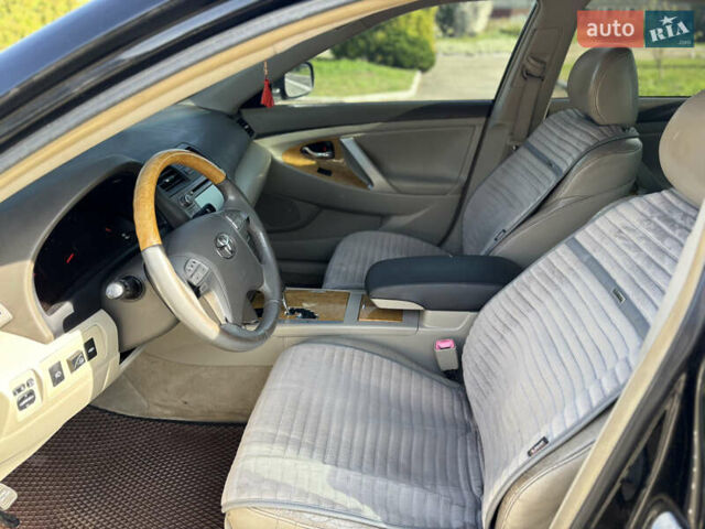 Черный Тойота Камри, объемом двигателя 3.46 л и пробегом 320 тыс. км за 6350 $, фото 11 на Automoto.ua