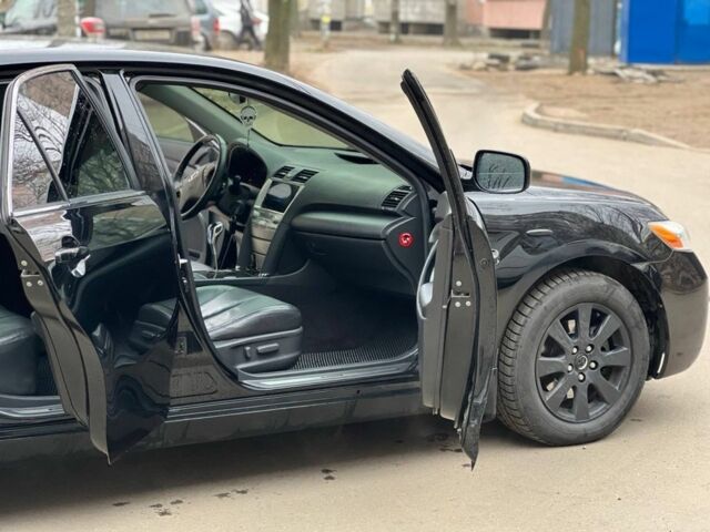 Черный Тойота Камри, объемом двигателя 3.5 л и пробегом 340 тыс. км за 8500 $, фото 6 на Automoto.ua