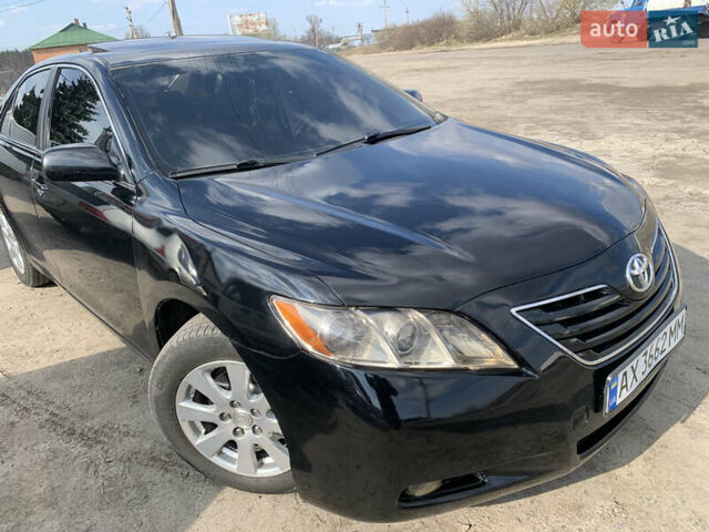 Черный Тойота Камри, объемом двигателя 3.5 л и пробегом 325 тыс. км за 7999 $, фото 56 на Automoto.ua