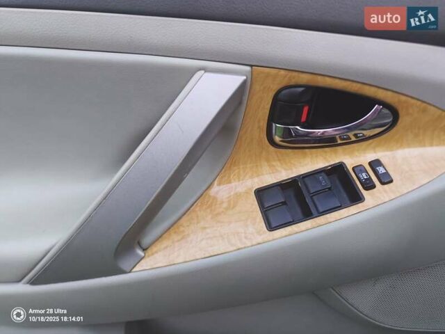 Черный Тойота Камри, объемом двигателя 2.36 л и пробегом 230 тыс. км за 10000 $, фото 30 на Automoto.ua