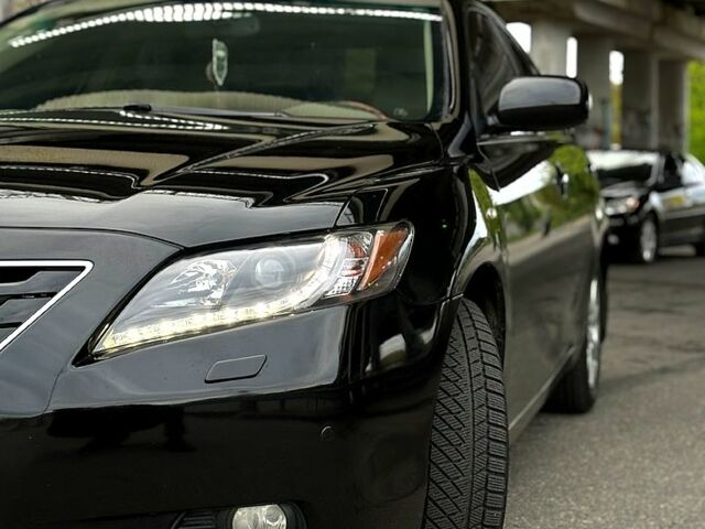 Черный Тойота Камри, объемом двигателя 3.5 л и пробегом 191 тыс. км за 8800 $, фото 8 на Automoto.ua