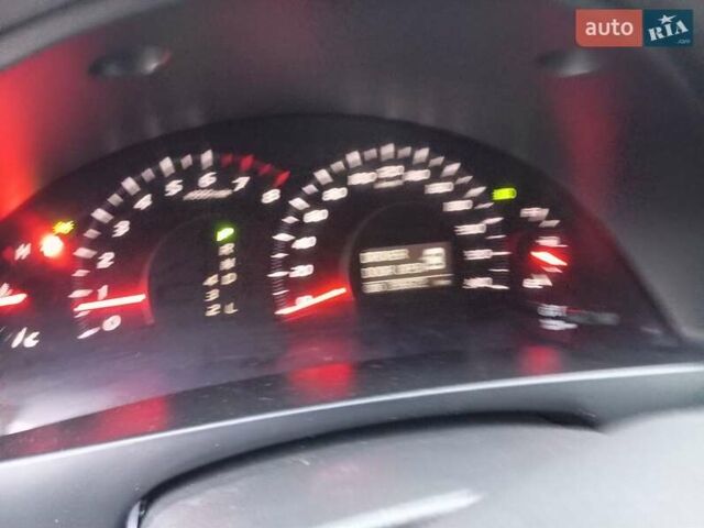 Чорний Тойота Камрі, об'ємом двигуна 2.4 л та пробігом 288 тис. км за 7700 $, фото 18 на Automoto.ua