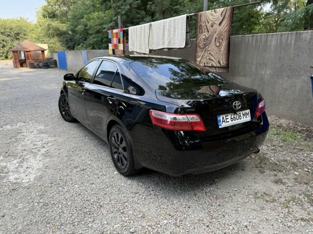 Черный Тойота Камри, объемом двигателя 2.4 л и пробегом 300 тыс. км за 7600 $, фото 3 на Automoto.ua