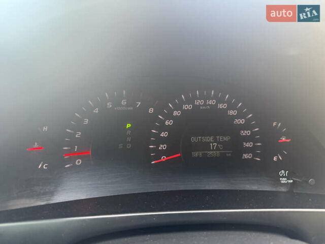 Черный Тойота Камри, объемом двигателя 3.46 л и пробегом 337 тыс. км за 9000 $, фото 13 на Automoto.ua