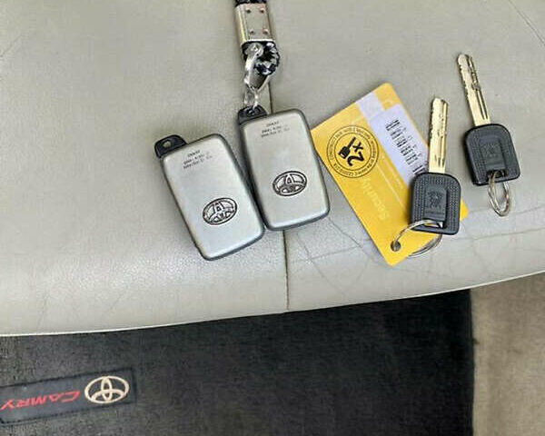 Чорний Тойота Камрі, об'ємом двигуна 3.5 л та пробігом 245 тис. км за 10500 $, фото 7 на Automoto.ua