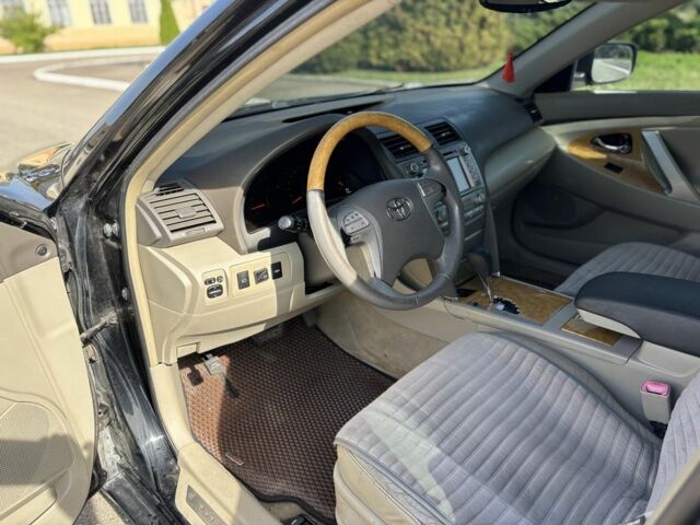 Черный Тойота Камри, объемом двигателя 3.5 л и пробегом 320 тыс. км за 6350 $, фото 10 на Automoto.ua