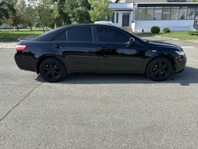 Черный Тойота Камри, объемом двигателя 3.5 л и пробегом 320 тыс. км за 6350 $, фото 2 на Automoto.ua