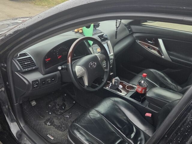 Черный Тойота Камри, объемом двигателя 0 л и пробегом 300 тыс. км за 8800 $, фото 10 на Automoto.ua