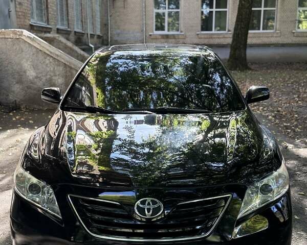 Тойота Камри 2006 в Хмельницком на Automoto.ua Черный Тойота Камри, объемом двигателя 2.36 л и пробегом 340 тыс. км за 8499 $, фото 19 на Automoto.ua