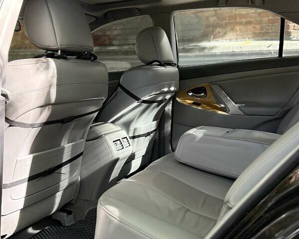 Тойота Камри 2006 в Хмельницком на Automoto.ua Черный Тойота Камри, объемом двигателя 2.36 л и пробегом 340 тыс. км за 8499 $, фото 35 на Automoto.ua