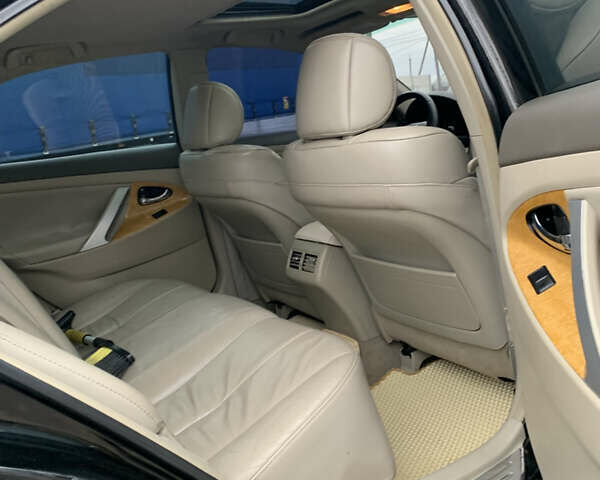 Черный Тойота Камри, объемом двигателя 3.5 л и пробегом 325 тыс. км за 8400 $, фото 42 на Automoto.ua