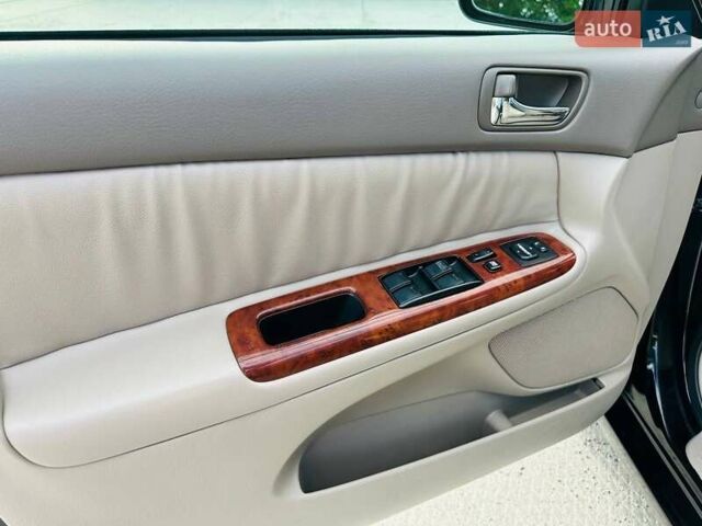 Черный Тойота Камри, объемом двигателя 3 л и пробегом 195 тыс. км за 6900 $, фото 14 на Automoto.ua