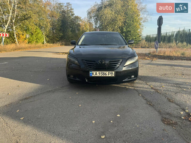 Черный Тойота Камри, объемом двигателя 3.46 л и пробегом 337 тыс. км за 9000 $, фото 3 на Automoto.ua