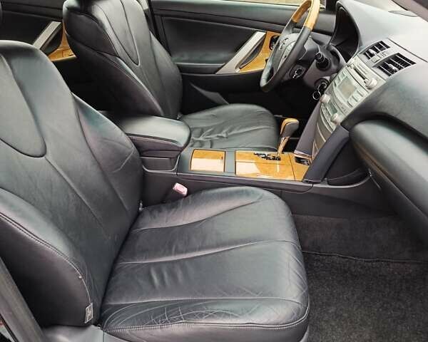 Черный Тойота Камри, объемом двигателя 3.46 л и пробегом 169 тыс. км за 10300 $, фото 19 на Automoto.ua