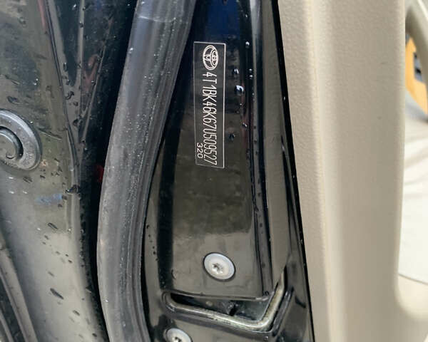 Черный Тойота Камри, объемом двигателя 3.5 л и пробегом 325 тыс. км за 7999 $, фото 45 на Automoto.ua