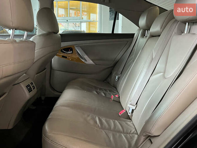 Чорний Тойота Камрі, об'ємом двигуна 3.5 л та пробігом 221 тис. км за 7800 $, фото 18 на Automoto.ua