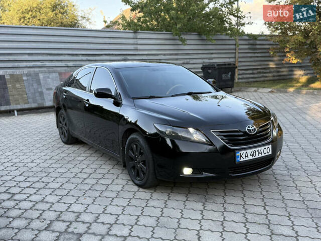 Черный Тойота Камри, объемом двигателя 3.5 л и пробегом 300 тыс. км за 7500 $, фото 8 на Automoto.ua