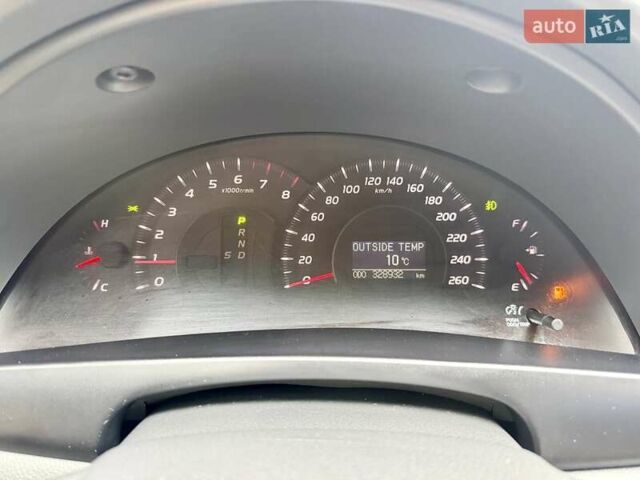 Чорний Тойота Камрі, об'ємом двигуна 3.5 л та пробігом 328 тис. км за 8600 $, фото 14 на Automoto.ua