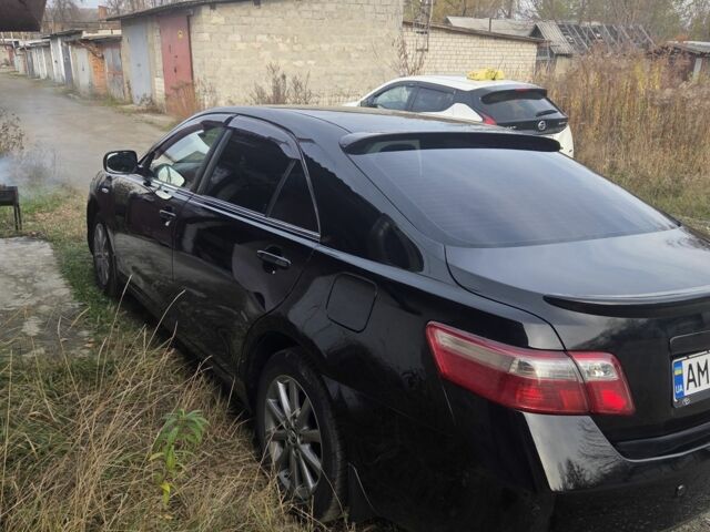 Черный Тойота Камри, объемом двигателя 0 л и пробегом 300 тыс. км за 8800 $, фото 3 на Automoto.ua