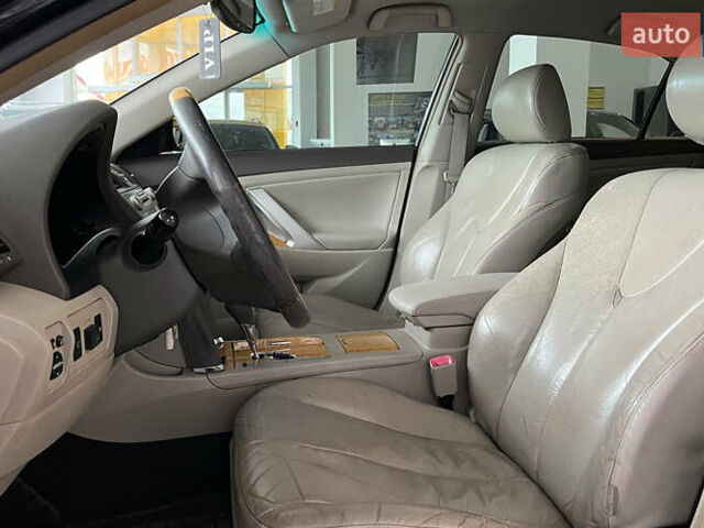 Чорний Тойота Камрі, об'ємом двигуна 3.5 л та пробігом 221 тис. км за 7800 $, фото 8 на Automoto.ua