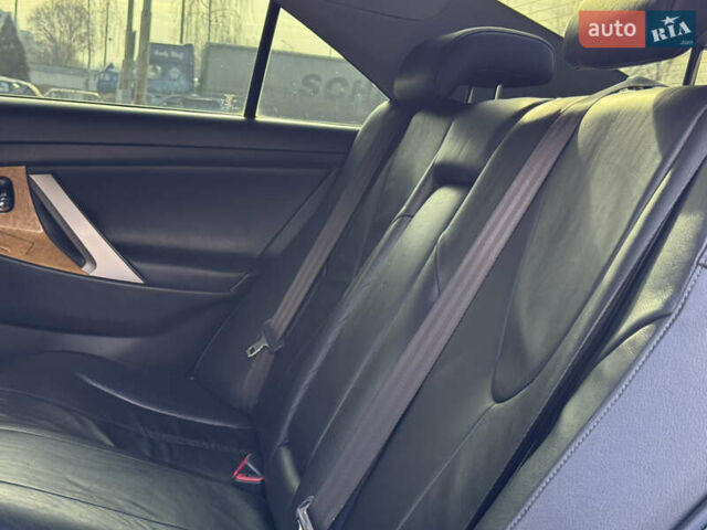 Черный Тойота Камри, объемом двигателя 2.36 л и пробегом 249 тыс. км за 8950 $, фото 6 на Automoto.ua