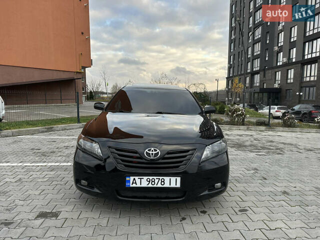 Черный Тойота Камри, объемом двигателя 3.5 л и пробегом 288 тыс. км за 8200 $, фото 7 на Automoto.ua