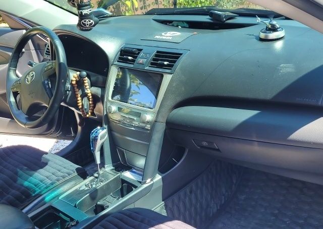 Черный Тойота Камри, объемом двигателя 3.5 л и пробегом 300 тыс. км за 7500 $, фото 9 на Automoto.ua