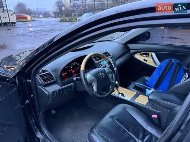 Черный Тойота Камри, объемом двигателя 3.5 л и пробегом 451 тыс. км за 8000 $, фото 5 на Automoto.ua