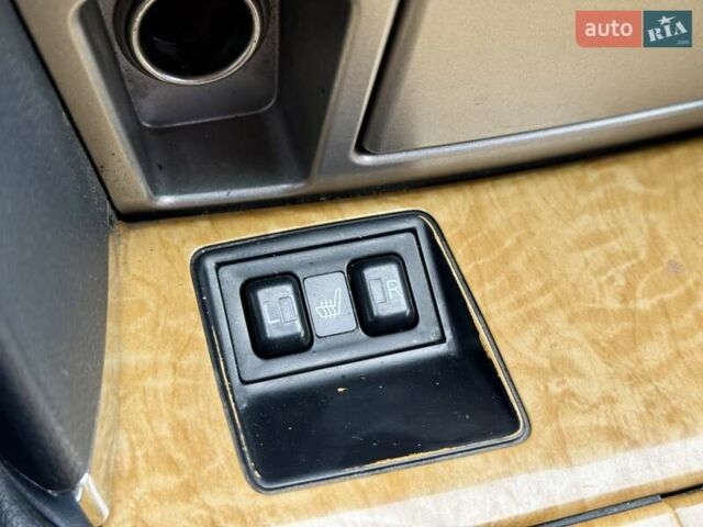 Чорний Тойота Камрі, об'ємом двигуна 3.5 л та пробігом 328 тис. км за 8600 $, фото 18 на Automoto.ua