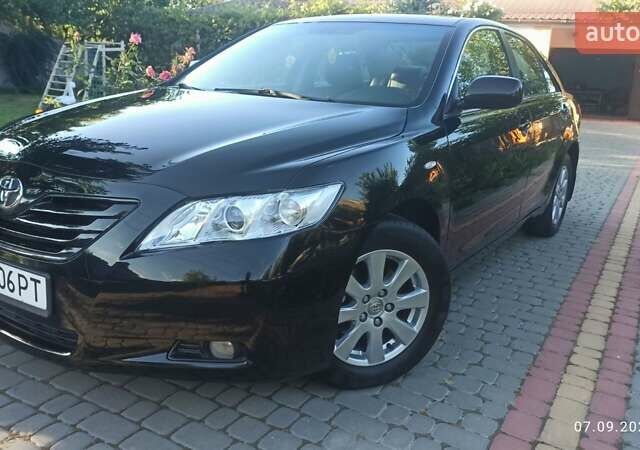 Чорний Тойота Камрі, об'ємом двигуна 2.36 л та пробігом 249 тис. км за 8150 $, фото 13 на Automoto.ua