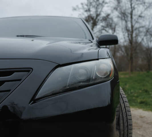 Черный Тойота Камри, объемом двигателя 3.46 л и пробегом 316 тыс. км за 9500 $, фото 3 на Automoto.ua