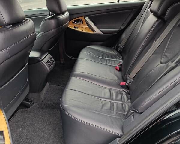 Черный Тойота Камри, объемом двигателя 3.46 л и пробегом 169 тыс. км за 10300 $, фото 21 на Automoto.ua