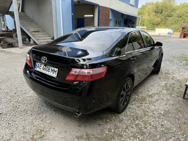 Черный Тойота Камри, объемом двигателя 2.4 л и пробегом 300 тыс. км за 7600 $, фото 4 на Automoto.ua