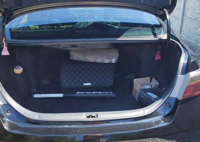 Черный Тойота Камри, объемом двигателя 3.5 л и пробегом 300 тыс. км за 7500 $, фото 4 на Automoto.ua