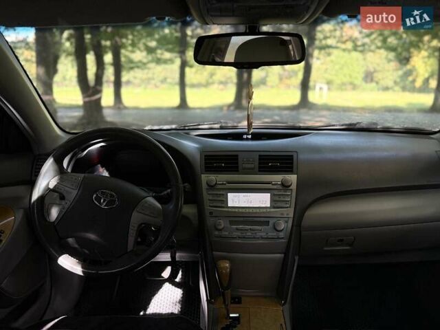 Тойота Камри 2006 в Хмельницком на Automoto.ua Черный Тойота Камри, объемом двигателя 2.36 л и пробегом 340 тыс. км за 8499 $, фото 32 на Automoto.ua