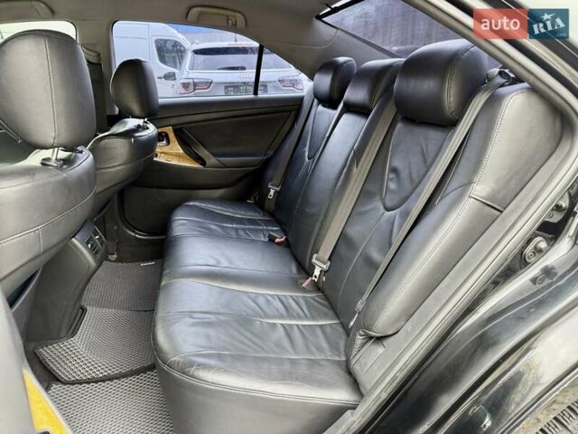 Чорний Тойота Камрі, об'ємом двигуна 3.5 л та пробігом 328 тис. км за 8600 $, фото 8 на Automoto.ua