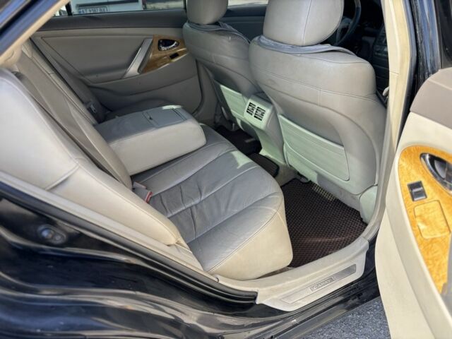 Черный Тойота Камри, объемом двигателя 3.5 л и пробегом 320 тыс. км за 6350 $, фото 9 на Automoto.ua