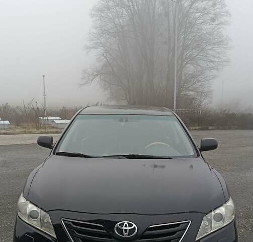 Черный Тойота Камри, объемом двигателя 3.46 л и пробегом 169 тыс. км за 10300 $, фото 4 на Automoto.ua