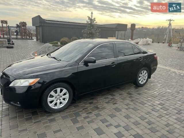 Чорний Тойота Камрі, об'ємом двигуна 3.5 л та пробігом 268 тис. км за 8400 $, фото 1 на Automoto.ua