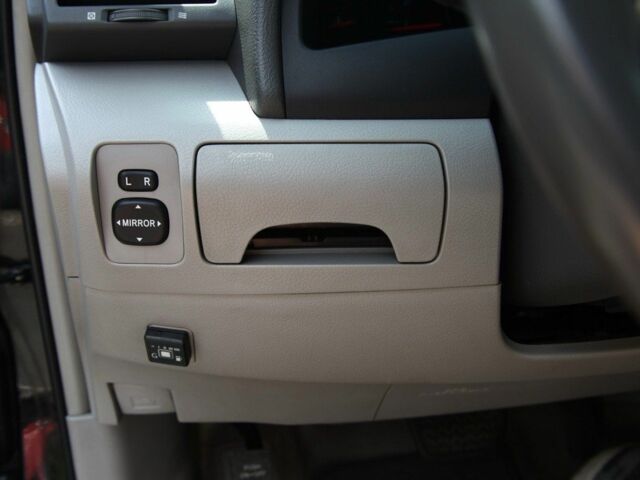 Чорний Тойота Камрі, об'ємом двигуна 3.5 л та пробігом 336 тис. км за 8300 $, фото 13 на Automoto.ua