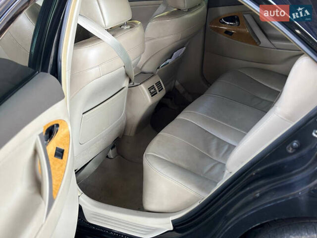 Чорний Тойота Камрі, об'ємом двигуна 2.4 л та пробігом 140 тис. км за 7999 $, фото 8 на Automoto.ua