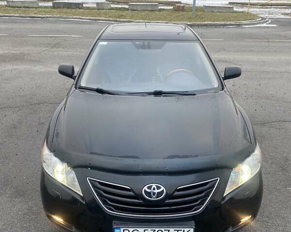 Черный Тойота Камри, объемом двигателя 3.5 л и пробегом 252 тыс. км за 10200 $, фото 17 на Automoto.ua