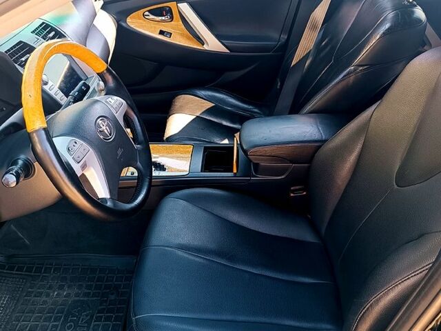 Черный Тойота Камри, объемом двигателя 3.5 л и пробегом 290 тыс. км за 8400 $, фото 9 на Automoto.ua