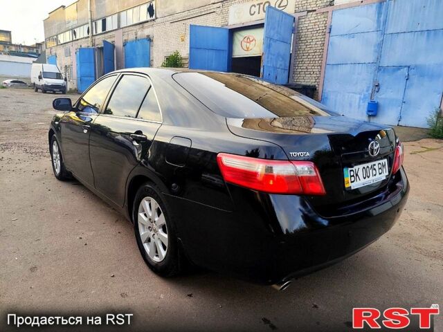 Чорний Тойота Камрі, об'ємом двигуна 3.5 л та пробігом 298 тис. км за 8700 $, фото 1 на Automoto.ua
