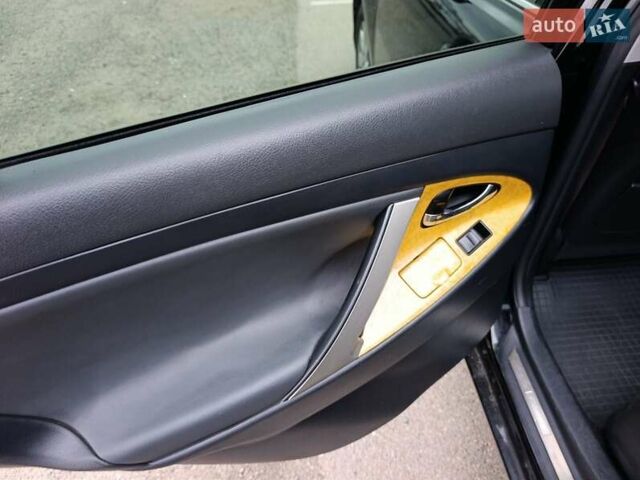 Черный Тойота Камри, объемом двигателя 2.4 л и пробегом 268 тыс. км за 8800 $, фото 15 на Automoto.ua