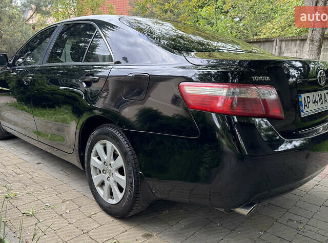 Чорний Тойота Камрі, об'ємом двигуна 3.5 л та пробігом 370 тис. км за 8399 $, фото 4 на Automoto.ua